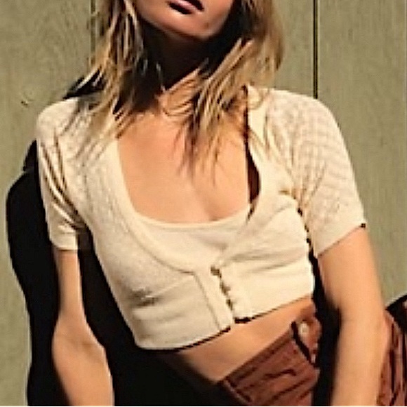 FREE PEOPLE Intimately Ivory Crochet Knit Cropped Cardi Top M NWT - Picture 3 of 7